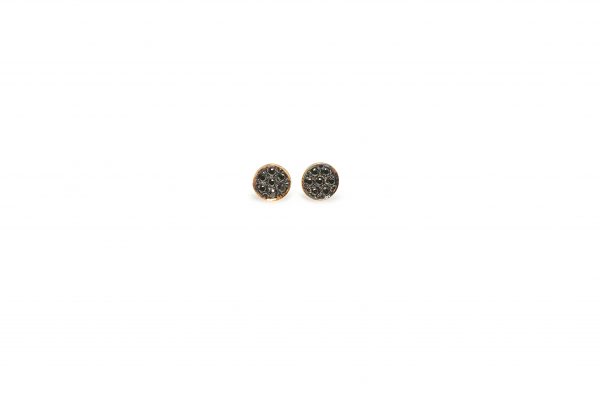 Black pin - Insignia, black gold round earrings with black zircons. They were made to enhance your night outfits but don't hesitate to wear them with a more casual look at day-time!
Material: 14k gold with black zircons
