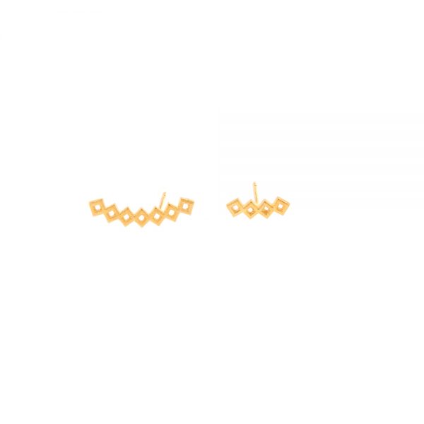 Domino Earrings - Feel the domino effect! Μια σειρά από μικρές κυψέλες σχηματίζουν ένα domino κυψελών που τελικά διαμορφώνουν αυτά τα γεωμετρικά σκουλαρίκια! Μπαίνουν παράλληλα στο αυτί , με διαφορετικό μέγεθος το καθένα δίνοντας ένα μοντέρνο twist – μπορεί να φορεθεί και ένα μονό!

Υλικό: Ασημένιο επιχρυσωμένο, ασημένιο οξειδωμένο, ασημένιο με ροζ επιχρύσωση