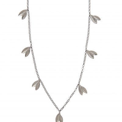 Seeds necklace - The Seeds necklace features little seeds of happiness and optimism. It is fashionable and symbolic! It will become your favorite as it is lightweight and you can achieve the perfect layering style by combining it with other shorter and more minimal pieces.

Material: Silver 925 oxidized