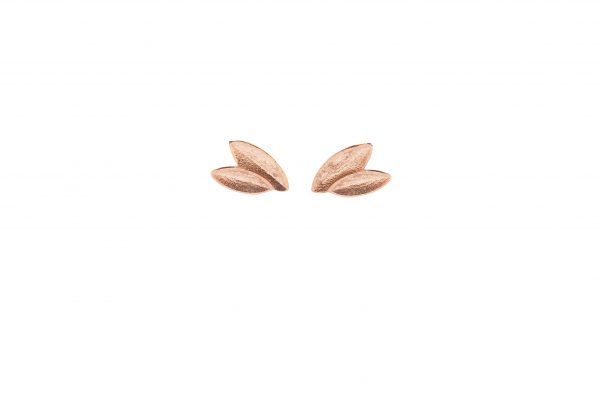 Seeds Necklace - Το κολιέ seeds με τα μικρά σποράκια της ευτυχίας και της αισιοδοξίας, είναι μοντέρνο και συμβολικό! Θα γίνει το αγαπημένο σου αφού είναι ευκολοφόρετο και μπορείς να πετύχεις το τέλειο layering συνδυάζοντάς το με άλλα πιο κοντά και μίνιμαλ κολιέ

Υλικό: Ασημένιο 925 οξειδωμένο